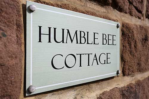 welcome to Humble Bee Cottage